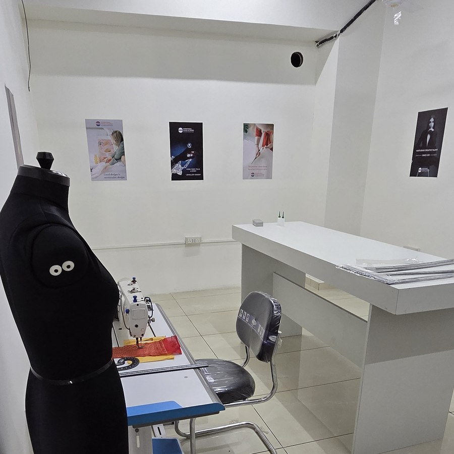 INSD Hisar fashion design studio with mannequin and sewing stations